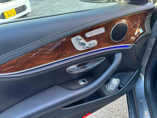 Eクラス E400 4マチック エクスクルーシブ E400 4マチック エクスクルーシブ(5名)(49枚目)