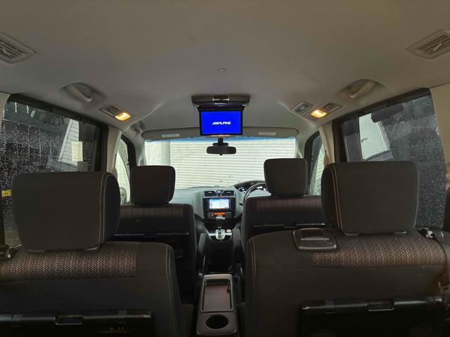 セレナ ハイウェイスター　ＥＴＣ　バックカメラ　ＴＶ　レーンアシスト　両側電動スライドドア　オートライト　スマートキー　アイドリングストップ　電動格納ミラー　後席モニター　３列シート　ウォークスルー　ＣＶＴ　アルミホイール（39枚目）