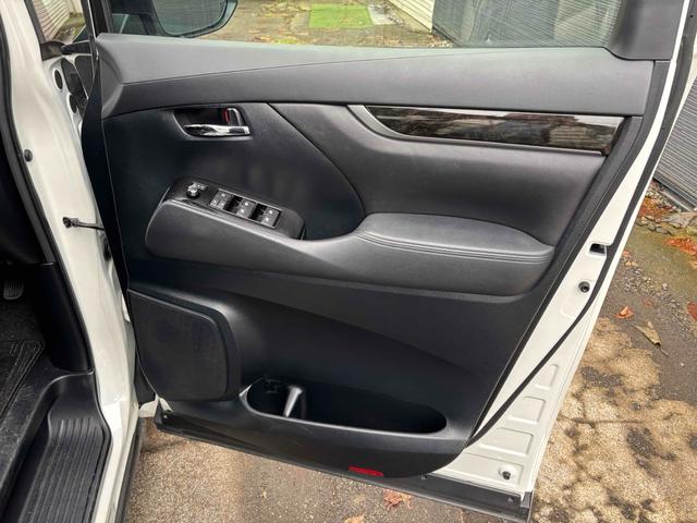 ヴェルファイア 2.5Z Aエディション ドライブレコーダー バックカメラ TV クリアランスソナー オートクルーズコントロール 両側スライドドア スマートキー アイドリングストップ 電動格納ミラー 3列シート オットマン CVT(39枚目)