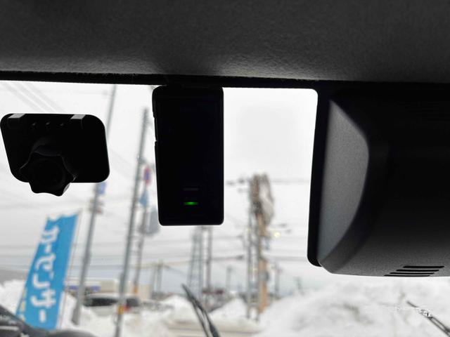 �h���C�u���R�[�_�[������f���Ɖ������L�^���Ă����h���C�u���R�[�_�[�́A���̂̍ۂɊm���ȏ؋��\�͂𔭊����Ă���܂��B