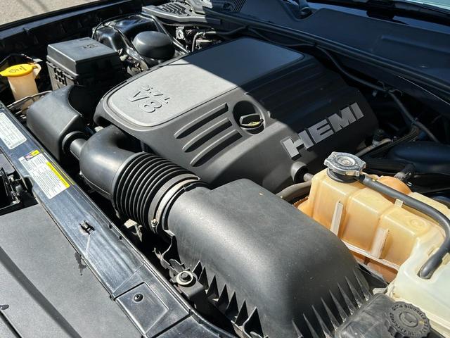 ダッジ・チャレンジャー Ｒ／Ｔ　ＨＥＭＩエンジン、純正ホイール、純正マフラー有、５６，２４５ｍｌ（25枚目）