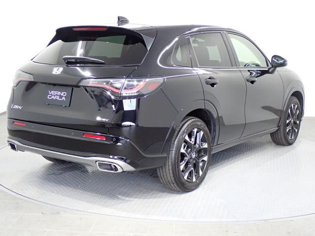 ＺＲ－Ｖ ｅ：ＨＥＶ　Ｚ　本州仕入・ＢＯＳＥサウンド・全方位カメラ・本革・ホンダセンシング・シートヒーター・パワーシート・ＬＥＤヘッドライト・純正アルミ・純正９インチナビ・バックカメラ・Ｂｌｕｅｔｏｏｔｈ・ＥＴＣ（8枚目）