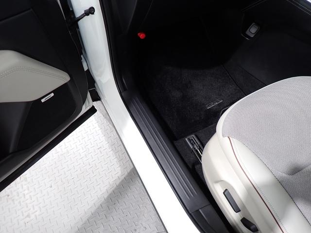 ＣＸ－８ ＸＤ　グランドジャーニー　本州仕入・４ＷＤ・全周囲カメラ・純正１０．２５型ＤＡ・パワーゲート・サンルーフ・ＢＯＳＥサウンド・ワイヤレス充電・ヘッドアップディスプレイ・電動シート・ステアリング＆シートヒーター・ＬＥＤヘッドライト（46枚目）