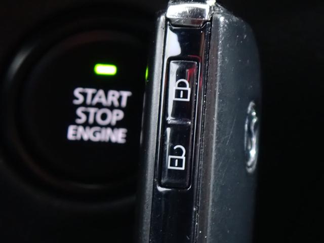 MAZDA3ファストバック 15Sツーリング 本州仕入・360°セーフティPKG・マツダコネクトナビ・ヘッドアップディスプレイ・クルーズコントロール・障害物センサ・レーンキープ・LEDヘッドライト・純正AW・ETC・CD/DVDデッキ・HDMI(13枚目)