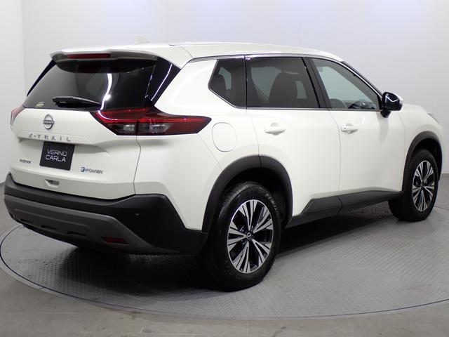 エクストレイル Ｘ　ｅ－４ＯＲＣＥ　本州仕入・全周囲カメラ・純正１２．３型ニッサンコネクト・前席電動シート・デジタルインナーＭ・シート＆ステアリングＨ・電動リアゲート・アクセサリーコンセント・フルセグ・バックＣ・Ｂｌｕｅｔｏｔｈ・ＥＴＣ（8枚目）