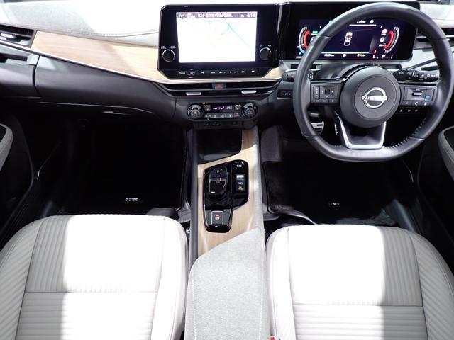 オーラ G FOUR レザーエディション 本州仕入・9型ニッサンコネクトナビ・BOSE・白革・全周囲・プロパイロット・デジタルM・シート&ステアリングヒーター・BSM・純正17インチAW・ドラレコ・Bluetooth・ETC(17枚目)