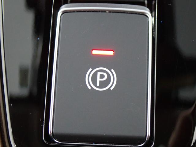 オーラ G FOUR レザーエディション 本州仕入・9型ニッサンコネクトナビ・BOSE・白革・全周囲・プロパイロット・デジタルM・シート&ステアリングヒーター・BSM・純正17インチAW・ドラレコ・Bluetooth・ETC(24枚目)