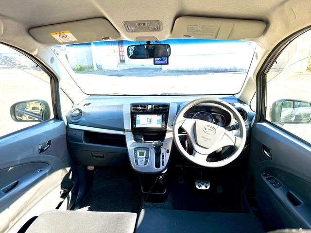 ムーヴ カスタム　Ｘリミテッド　ナビＴＶ　走行時視聴　プッシュスタート　バックカメラ（10枚目）