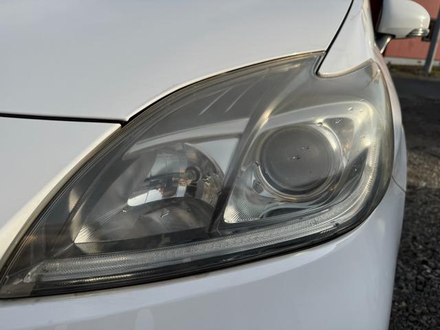 プリウス Ｓ　ワンオーナー　純正ナビ　フルセグＴＶ　純正スターター　Ｆスポイラー　夏冬アルミホイール付　スペアキー　保障　プッシュスタート　スマートキー（11枚目）