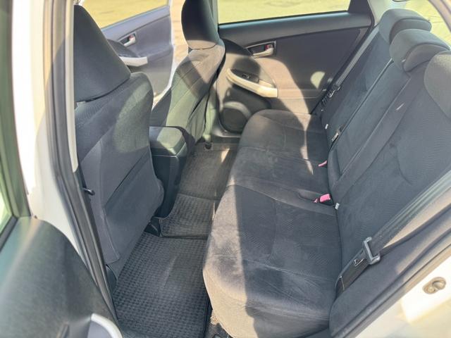 プリウス Ｓ　ワンオーナー　純正ナビ　フルセグＴＶ　純正スターター　Ｆスポイラー　夏冬アルミホイール付　スペアキー　保障　プッシュスタート　スマートキー（30枚目）