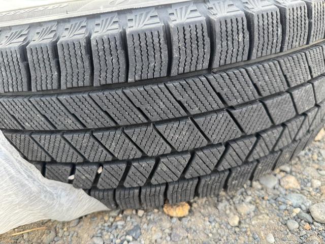 プリウス Ｓ　ワンオーナー　純正ナビ　フルセグＴＶ　純正スターター　Ｆスポイラー　夏冬アルミホイール付　スペアキー　保障　プッシュスタート　スマートキー（34枚目）