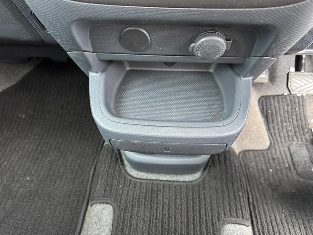 デリカＤ：２ Ｓ　両側パワスラ　ナビ　ＴＶ　バックモニター　事故無（24枚目）