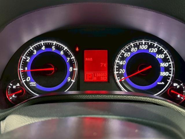 スカイライン 370GT タイプSP サンルーフ 純正エアロフォルムバンパー 車高調 黒革シート 対向キャリパー カールソン20インチアルミホイール 純正ナビ バックカメラ ETC HIDヘッドライト パワーシート シートヒーター(27枚目)