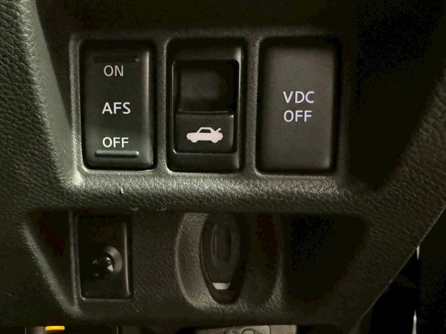 スカイライン 370GT タイプSP サンルーフ 純正エアロフォルムバンパー 車高調 黒革シート 対向キャリパー カールソン20インチアルミホイール 純正ナビ バックカメラ ETC HIDヘッドライト パワーシート シートヒーター(33枚目)