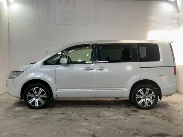 デリカD:5 D パワーパッケージ 4WD ディーゼル 両側電動スライドドア 純正ナビ バックカメラ フロントカメラ サイドカメラ ETC Bluetooth再生 フルセグ AC100V シートヒーター 純正18インチアルミホイール(14枚目)