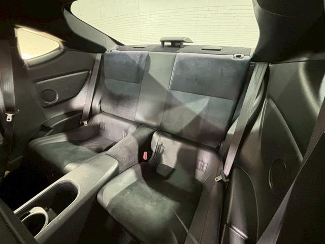 ２列目も綺麗で大事に乗られていたことがわかります。