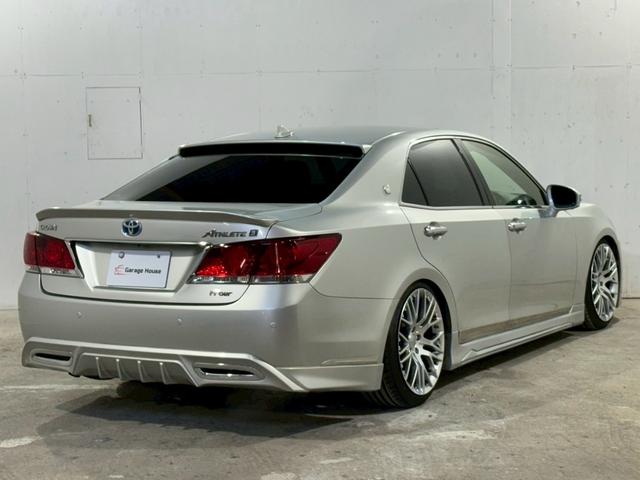 クラウン アスリートＳｉ－Ｆｏｕｒ　エアロ　車高調　カールソン１９インチアルミホイール　マルチナビ　フルセグＴＶ　Ｂｌｕｅｔｏｏｔｈ再生　全方位カメラ　ＥＴＣ　ドライブレコーダー　パワーシート　スマートキー　ＨＩＤヘッドライト（16枚目）