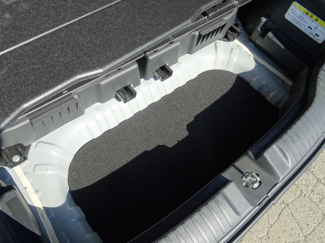 Ｎ－ＢＯＸスラッシュ Ｘ　４ＷＤ　オートクルーズコントロール　衝突被害軽減システム　ＨＩＤ　スマートキー　アイドリングストップ　ＣＶＴ　盗難防止システム　ＡＢＳ　ＥＳＣ　衝突安全ボディ　エアコン　パワーステアリング（25枚目）