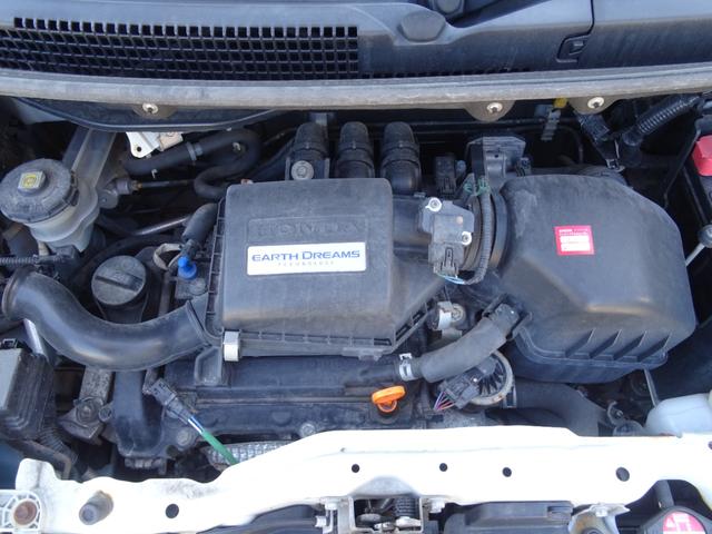 Ｎ－ＢＯＸスラッシュ Ｘ　４ＷＤ　オートクルーズコントロール　衝突被害軽減システム　ＨＩＤ　スマートキー　アイドリングストップ　ＣＶＴ　盗難防止システム　ＡＢＳ　ＥＳＣ　衝突安全ボディ　エアコン　パワーステアリング（67枚目）