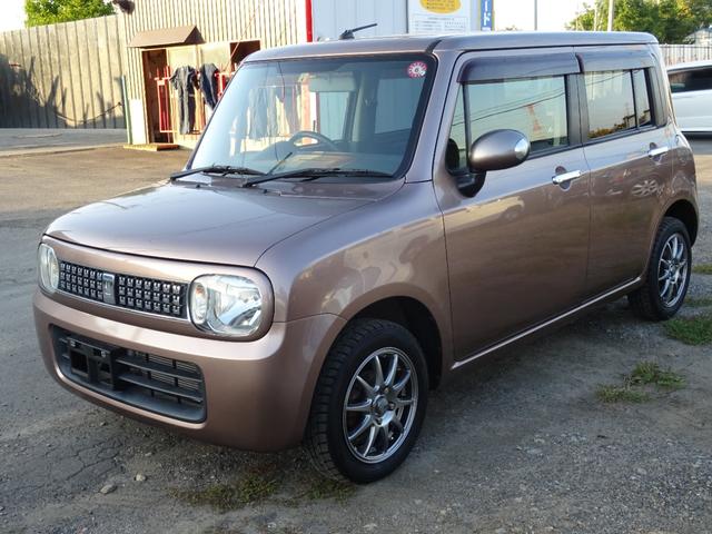 アルトラパン １０ｔｈアニバーサリーリミテッド　禁煙車　シート＆ミラーヒーター　１年保証付　スマートキー　ＣＶＴ　盗難防止システム　ＡＢＳ　アルミホイール　衝突安全ボディ　エアコン　パワーステアリング　パワーウィンドウ（4枚目）