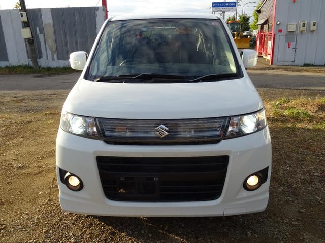 ワゴンＲスティングレー リミテッドＩＩ　４ＷＤ　ＨＩＤ　ＣＶＴ　盗難防止システム　ＡＢＳ　アルミホイール　衝突安全ボディ　エアコン　パワーステアリング　パワーウィンドウ（3枚目）