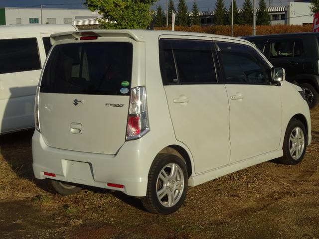 ワゴンＲスティングレー リミテッドＩＩ　４ＷＤ　ＨＩＤ　ＣＶＴ　盗難防止システム　ＡＢＳ　アルミホイール　衝突安全ボディ　エアコン　パワーステアリング　パワーウィンドウ（7枚目）