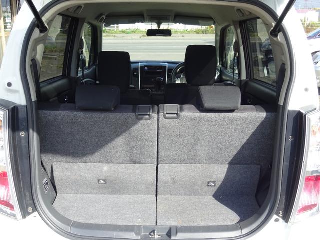 ワゴンＲスティングレー リミテッドＩＩ　４ＷＤ　ＨＩＤ　ＣＶＴ　盗難防止システム　ＡＢＳ　アルミホイール　衝突安全ボディ　エアコン　パワーステアリング　パワーウィンドウ（18枚目）