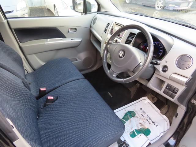 ワゴンＲ ＦＸリミテッドＩＩ　４ＷＤ　キーレスエントリー　ＡＴ　盗難防止システム　アルミホイール　衝突安全ボディ　エアコン　パワーステアリング（24枚目）