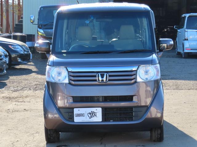 N-BOX G・Lパッケージ 4WD スライドドア スマートキー アイドリングストップ CVT 盗難防止システム ABS ESC アルミホイール 衝突安全ボディ エアコン パワーステアリング パワーウィンドウ 運転席エアバッグ(3枚目)