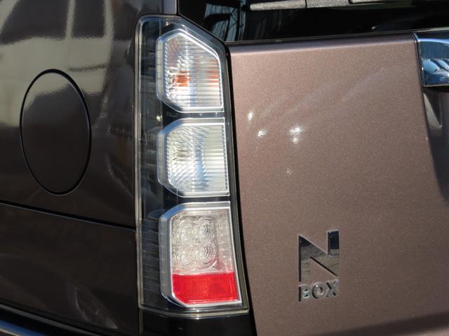 N-BOX G・Lパッケージ 4WD スライドドア スマートキー アイドリングストップ CVT 盗難防止システム ABS ESC アルミホイール 衝突安全ボディ エアコン パワーステアリング パワーウィンドウ 運転席エアバッグ(16枚目)