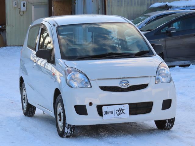 ミラ TX 5速マニュアル キーレス 夏冬タイヤ 4WD 盗難防止システム ABS 衝突安全ボディ エアコン パワーステアリング 運転席エアバッグ 助手席エアバッグ(2枚目)