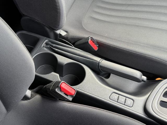 ヤリス ハイブリッドＸ　４ＷＤ☆夏冬タイヤ付☆ナビ☆バックカメラ☆１年保証☆クルコン☆衝突軽減☆レーンキープアシスト☆ＡＢＳ☆ＶＳＣ☆オートマチックハイビーム☆ＥＴＣ☆Ｂｌｕｅｔｏｏｔｈ☆プッシュスタート☆車検整備２年付☆（46枚目）