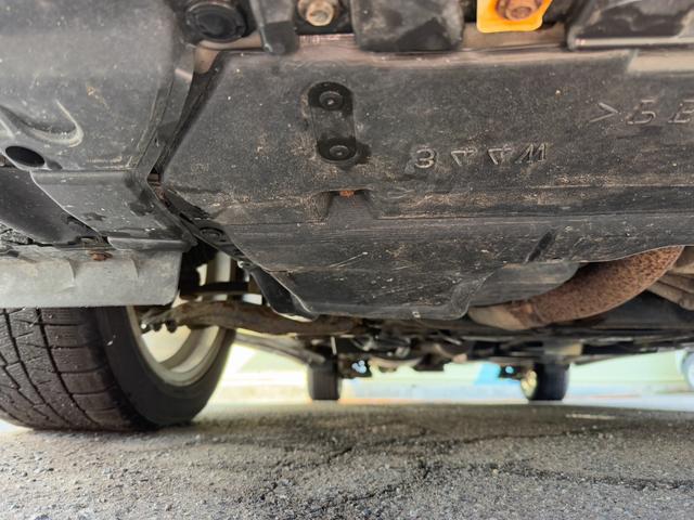 ヴェルファイア ２．４Ｚ　４ＷＤ☆夏冬タイヤ付☆ナビ☆ＴＶ☆後席モニター☆黒革調シートカバー☆両側電動スライドドア☆バックカメラ☆障害物センサー☆盗難防止☆横滑り防止☆ＥＴＣ☆プッシュスタート☆フロントフォグ☆車検整備２年付☆（12枚目）