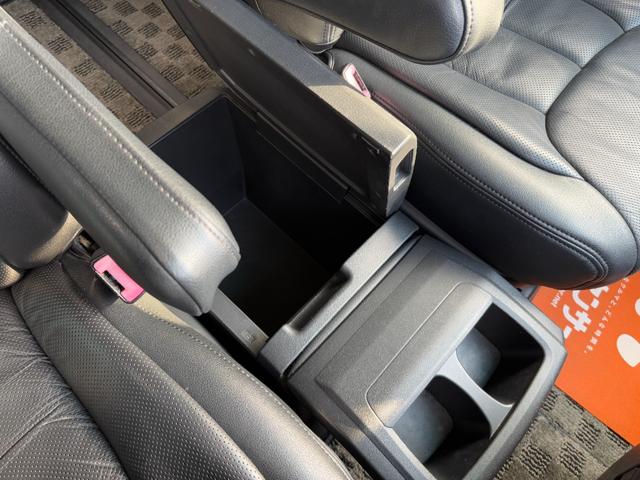 ヴェルファイア ２．４Ｚ　４ＷＤ☆夏冬タイヤ付☆ナビ☆ＴＶ☆後席モニター☆黒革調シートカバー☆両側電動スライドドア☆バックカメラ☆障害物センサー☆盗難防止☆横滑り防止☆ＥＴＣ☆プッシュスタート☆フロントフォグ☆車検整備２年付☆（48枚目）