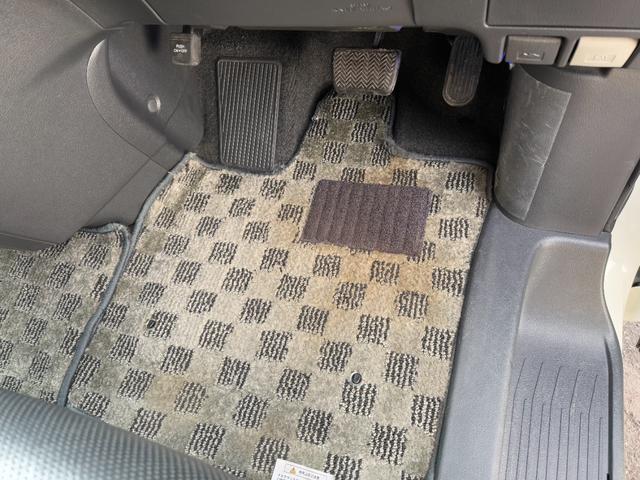 ヴェルファイア ２．４Ｚ　４ＷＤ☆夏冬タイヤ付☆ナビ☆ＴＶ☆後席モニター☆黒革調シートカバー☆両側電動スライドドア☆バックカメラ☆障害物センサー☆盗難防止☆横滑り防止☆ＥＴＣ☆プッシュスタート☆フロントフォグ☆車検整備２年付☆（49枚目）