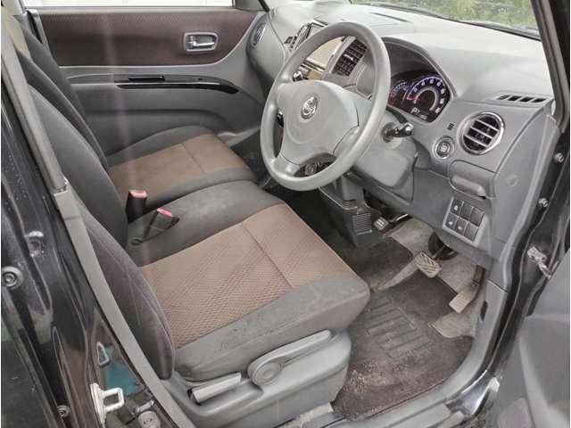 ルークス 　車検２年　ワンセグカーナビ　プッシュスタート　シートヒーター　スマートキー　キーレス　ベンチシート　両側スライド片側電動ドア　ＨＩＤ　フォグランプ　寒冷地仕様　ＡＢＳ　盗難防止装置（3枚目）