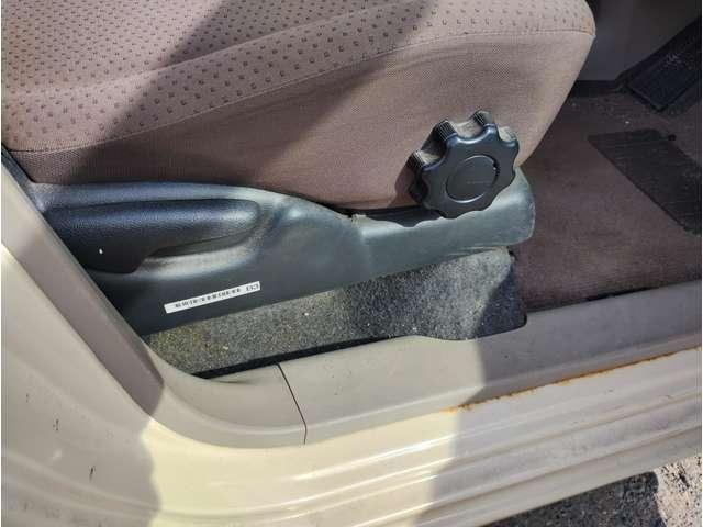 ライフ パステル 車検2年 カーナビ スマートキー キーレス ベンチシート ABS 盗難防止装置 (象牙)(6枚目)