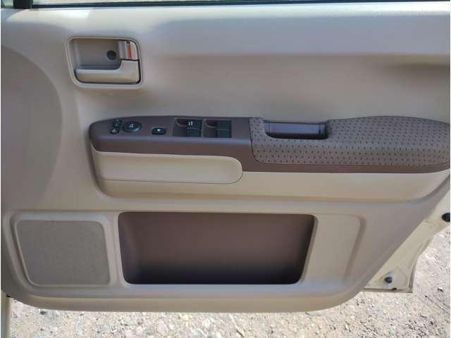 ライフ パステル 車検2年 カーナビ スマートキー キーレス ベンチシート ABS 盗難防止装置 (象牙)(14枚目)