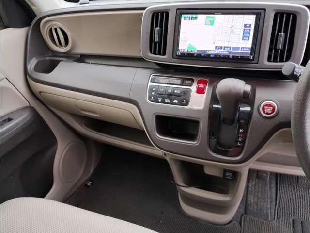 Ｎ－ＯＮＥ Ｇ　車検２年　カーナビ　プッシュスタート　バックカメラ　スマートキー　キーレス　ベンチシート　アイドリングストップ　ＡＢＳ　横滑り防止装置　盗難防止装置　（薄桃Ｍ）（5枚目）