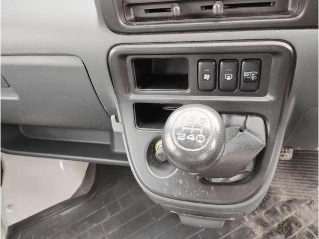 ハイゼットカーゴ スペシャル　車検有り　ラジオ　両側スライドドア　（白）（10枚目）
