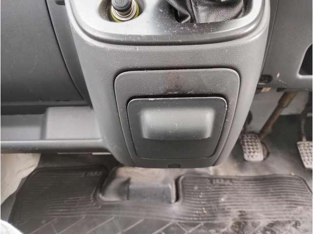 ハイゼットカーゴ スペシャル　車検有り　ラジオ　両側スライドドア　（白）（11枚目）