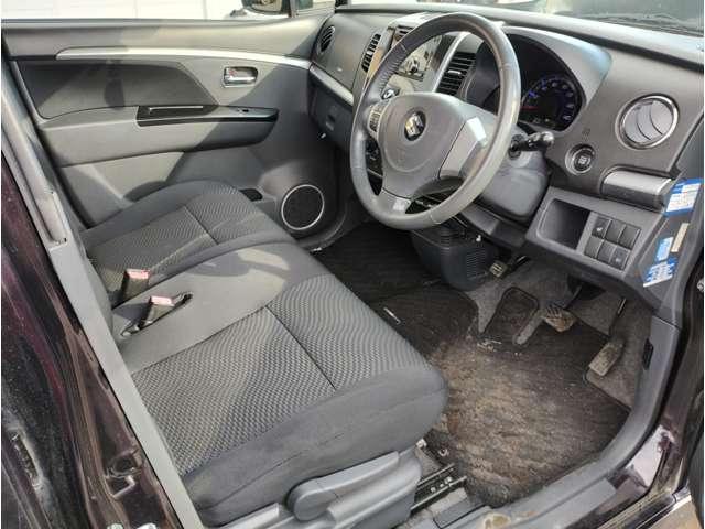 ワゴンＲスティングレー Ｔ　車検２年（3枚目）