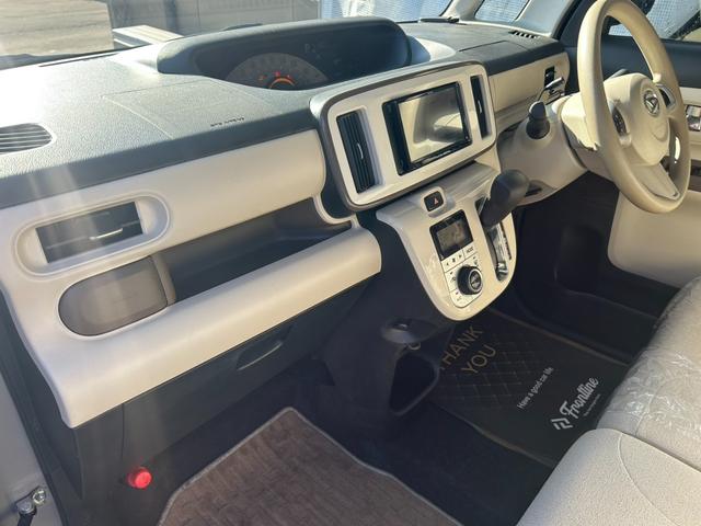 ムーヴキャンバス Ｘメイクアップリミテッド　ＳＡＩＩＩ　ワンオーナー　両側パワスラ　３６０°カメラ　オートハイビーム（14枚目）