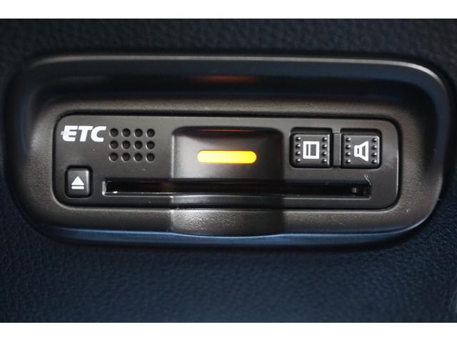 ヴェゼル ハイブリッドＺ・ホンダセンシング　ワンオーナー・純正ナビ・ＥＴＣ・ＨｏｎｄａＳＥＮＳＩＮＧ・前席用ｉ－サイドエアバッグシステム＋サイドカーテンエアバッグシステム・コンフォートビューパッケージ前席シートヒーター（17枚目）
