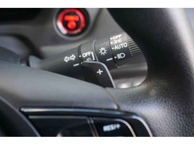 ヴェゼル ｅ：ＨＥＶＸ　当社レンタカーアップ・ＨｏｎｄａＳＥＮＳＩＮＧ・純正ナビ・ＨｏｎｄａＣＯＮＮＥＣＴ対応親水／ヒーテッドドアミラー＋熱線入りフロントウインドウ・両席シートヒーター（18枚目）