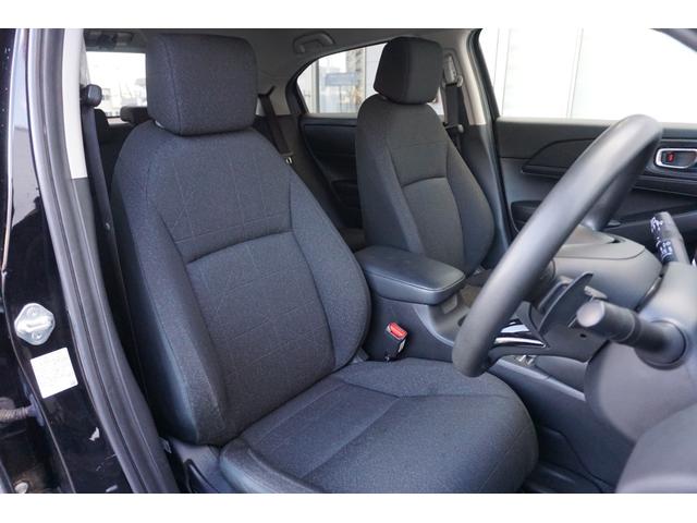 ヴェゼル ｅ：ＨＥＶＸ　当社レンタカーアップ・ＨｏｎｄａＳＥＮＳＩＮＧ・純正ナビ・ＨｏｎｄａＣＯＮＮＥＣＴ対応親水／ヒーテッドドアミラー＋熱線入りフロントウインドウ・両席シートヒーター（23枚目）