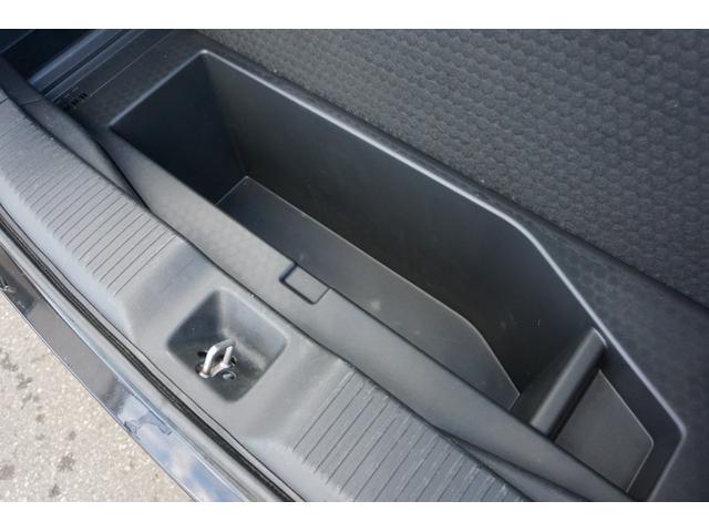 ヴェゼル ｅ：ＨＥＶＸ　当社レンタカーアップ・ＨｏｎｄａＳＥＮＳＩＮＧ・純正ナビ・ＨｏｎｄａＣＯＮＮＥＣＴ対応親水／ヒーテッドドアミラー＋熱線入りフロントウインドウ・両席シートヒーター（40枚目）