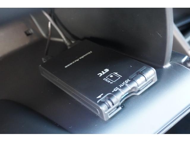 フィット １３Ｇ・Ｆパッケージ　ワンオーナー・純正ナビ（フルセグ）・コンフォートビューパッケージ・電動格納ミラー＋プライバシーガラス・オートリトラミラー・スーパーＵＶカットフロントドアガラス・プラズマクラスター（7枚目）