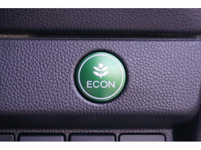 フィット １３Ｇ・Ｆパッケージ　ワンオーナー・純正ナビ（フルセグ）・コンフォートビューパッケージ・電動格納ミラー＋プライバシーガラス・オートリトラミラー・スーパーＵＶカットフロントドアガラス・プラズマクラスター（18枚目）