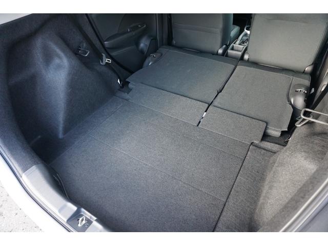 フィット １３Ｇ・Ｆパッケージ　ワンオーナー・純正ナビ（フルセグ）・コンフォートビューパッケージ・電動格納ミラー＋プライバシーガラス・オートリトラミラー・スーパーＵＶカットフロントドアガラス・プラズマクラスター（33枚目）